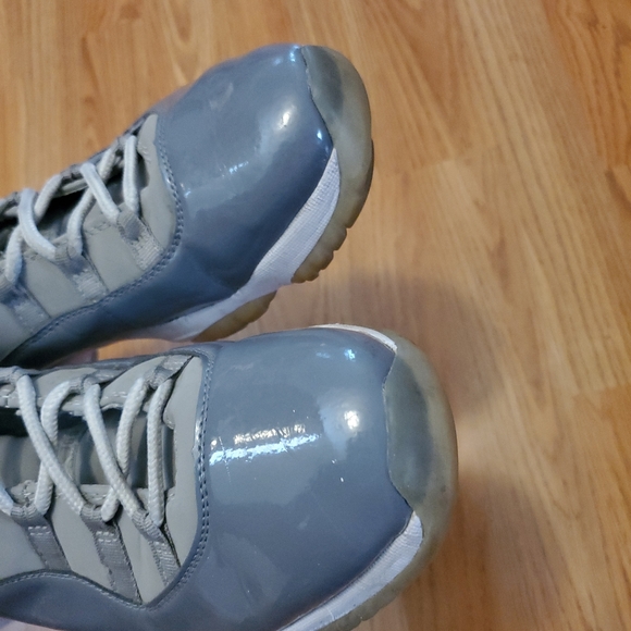 NIKE CT8012-005 Air Jordan 11 Retro High Cool Grey 2021  Size 10 - Picture 12 of 13